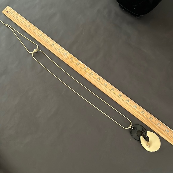 Chico’s Sleek Convertible Mixed-Metal Pendant Necklace Gold & Black New - No Tag - Picture 3 of 15